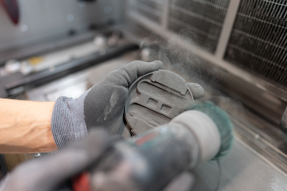 SLS-Depowdering-2